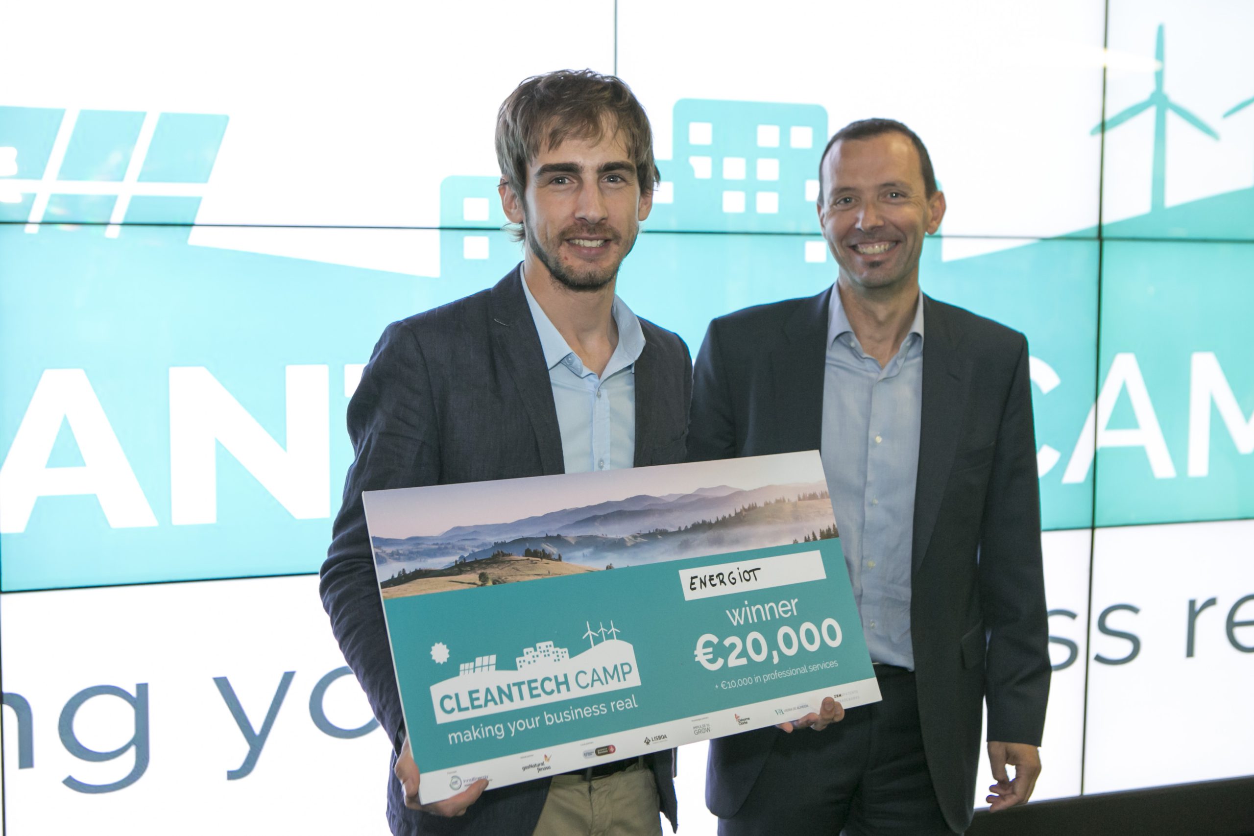 Una tecnología para capturar energía del ambiente, ganadora de la segunda edición de Cleantech Camp