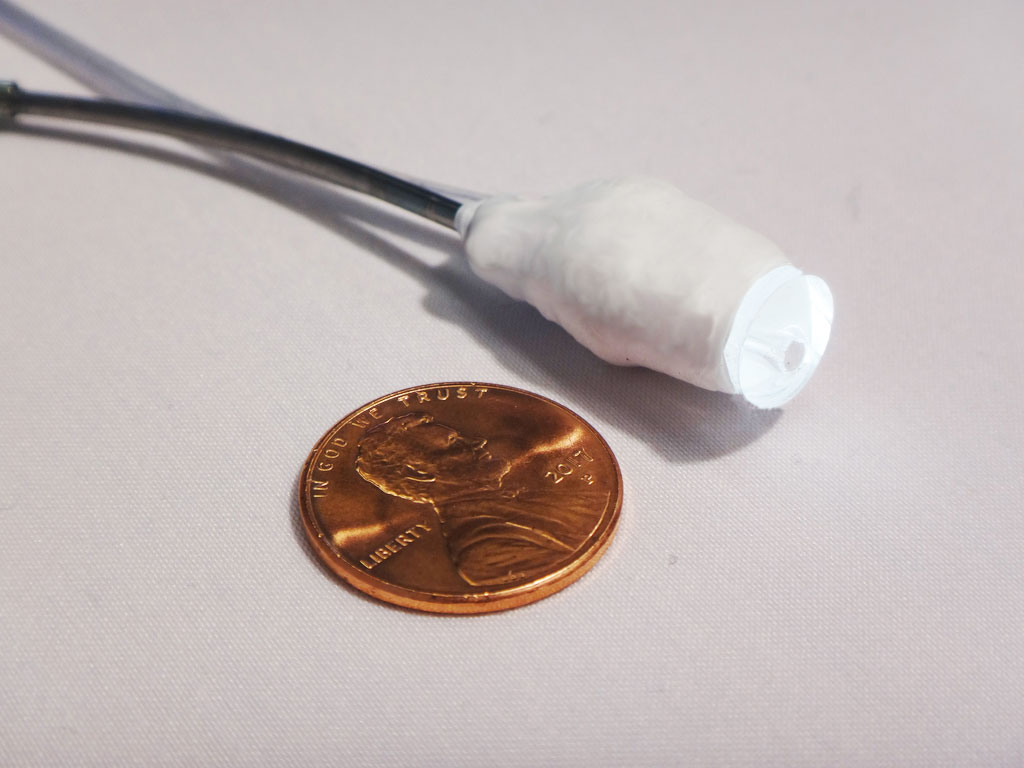 Un robot penetra en el corazón de un cerdo vivo igual que los cirujanos