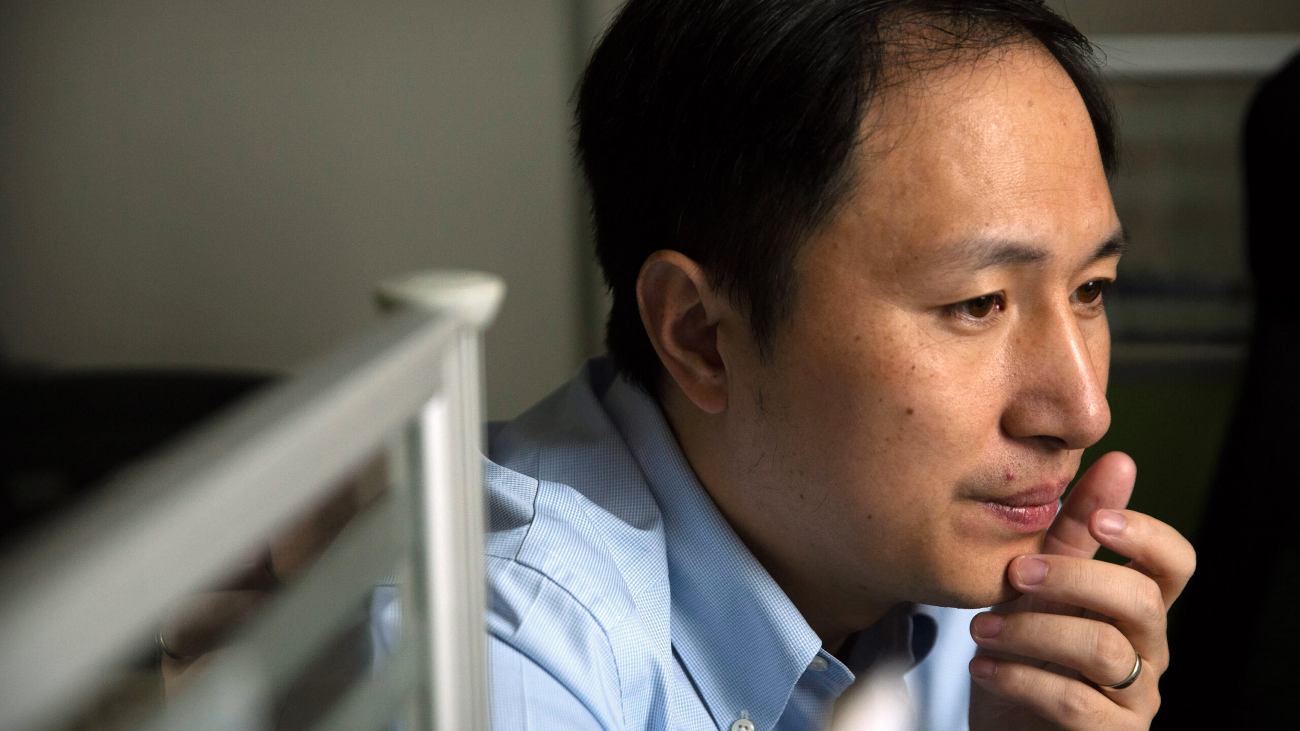 Un controvertido científico chino de CRISPR todavía tiene esperanzas en la edición de genes de embriones. Este es el por qué
