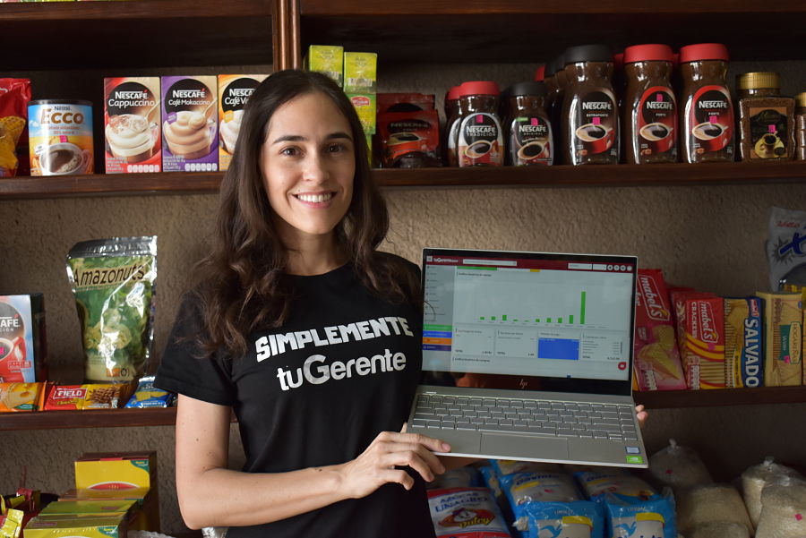 Omaira Saucedo (Bolivia), 33