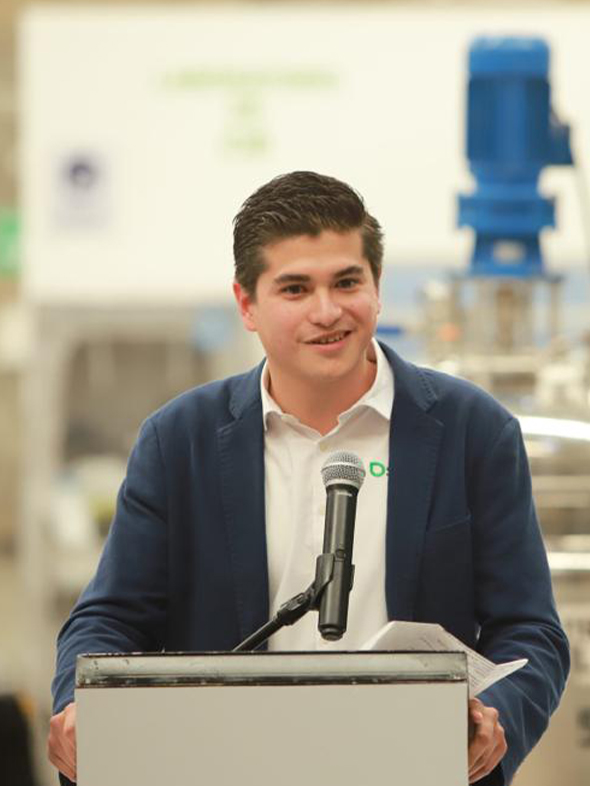 Irving Rivera (México), 27