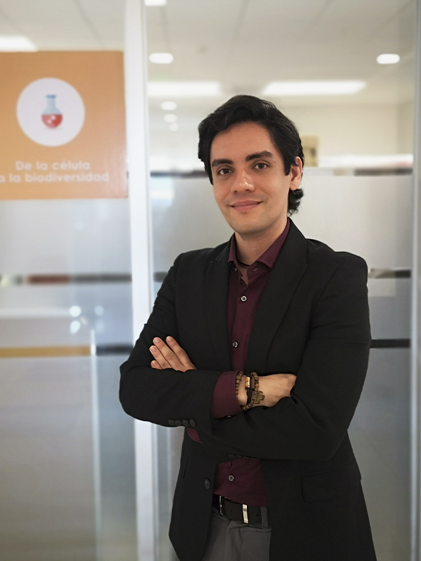 Carlos Restrepo (Panamá), 33