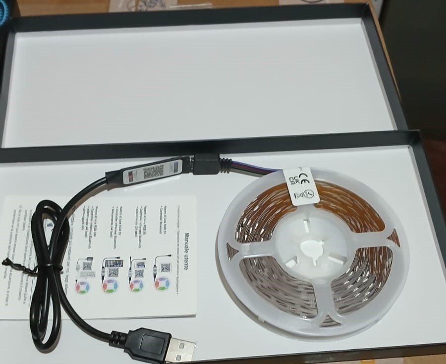 Tira de Luces Multicolor con Bluetooth de 10 metros