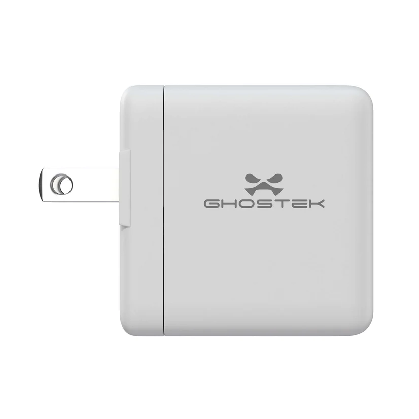 Cargador Ghostek rápido 45W doble puerto en color blanco