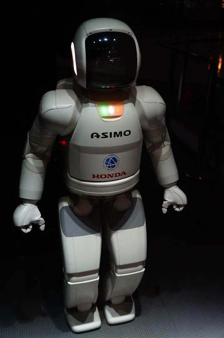 很有名的ASIMO，每天還有兩場的時機演示