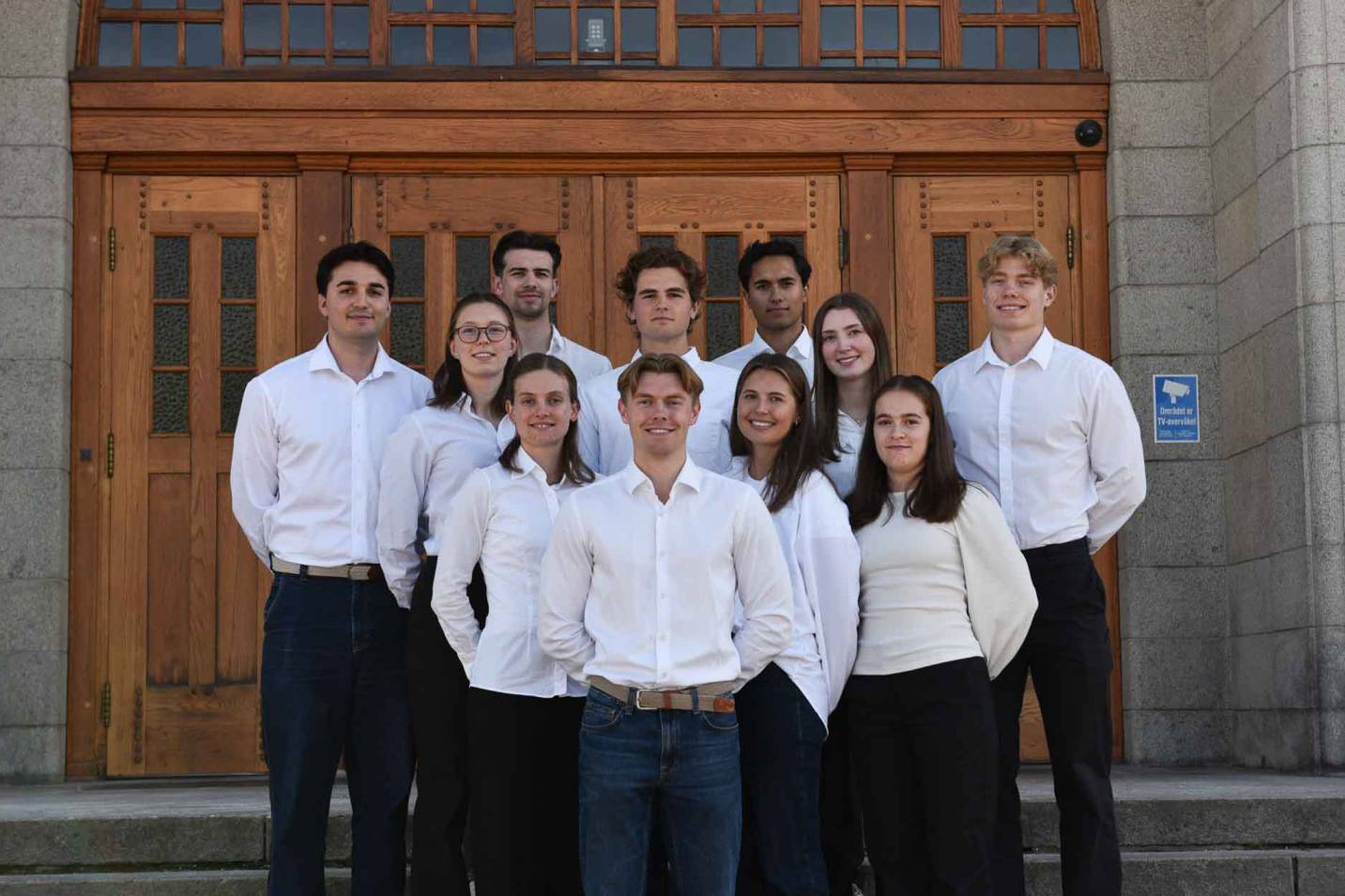 Bilde av Birk Vollestad, Aksel Størdal, Clara Sander, Elise Jacobsen, Ine Instanes, Julian Tehrani, Julianne Knudsen, Mathias Harildstad, Sutha Rajasingham, Tobias Husebø