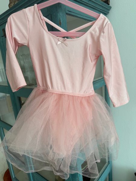 Ballerina dress - full sleeves - barely worn