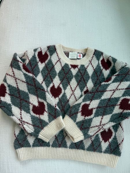 Zara sweater 5 years old 