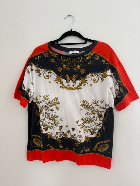 Sandro T-shirt. Size M