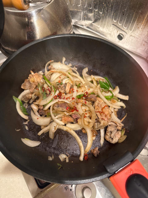 鶏もも肉と長ネギの和風醤油炒め