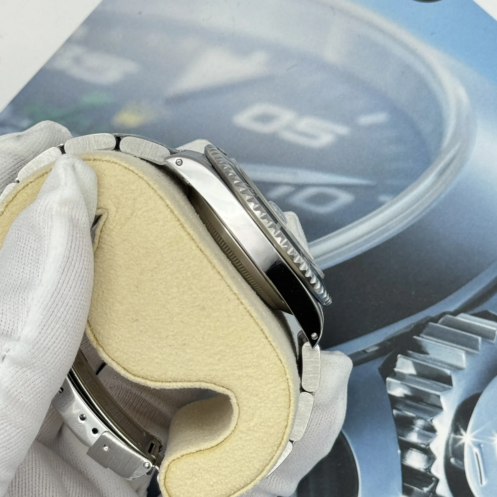 Rolex Sub Date ‘Patina Hour Markers’ 16610 1992