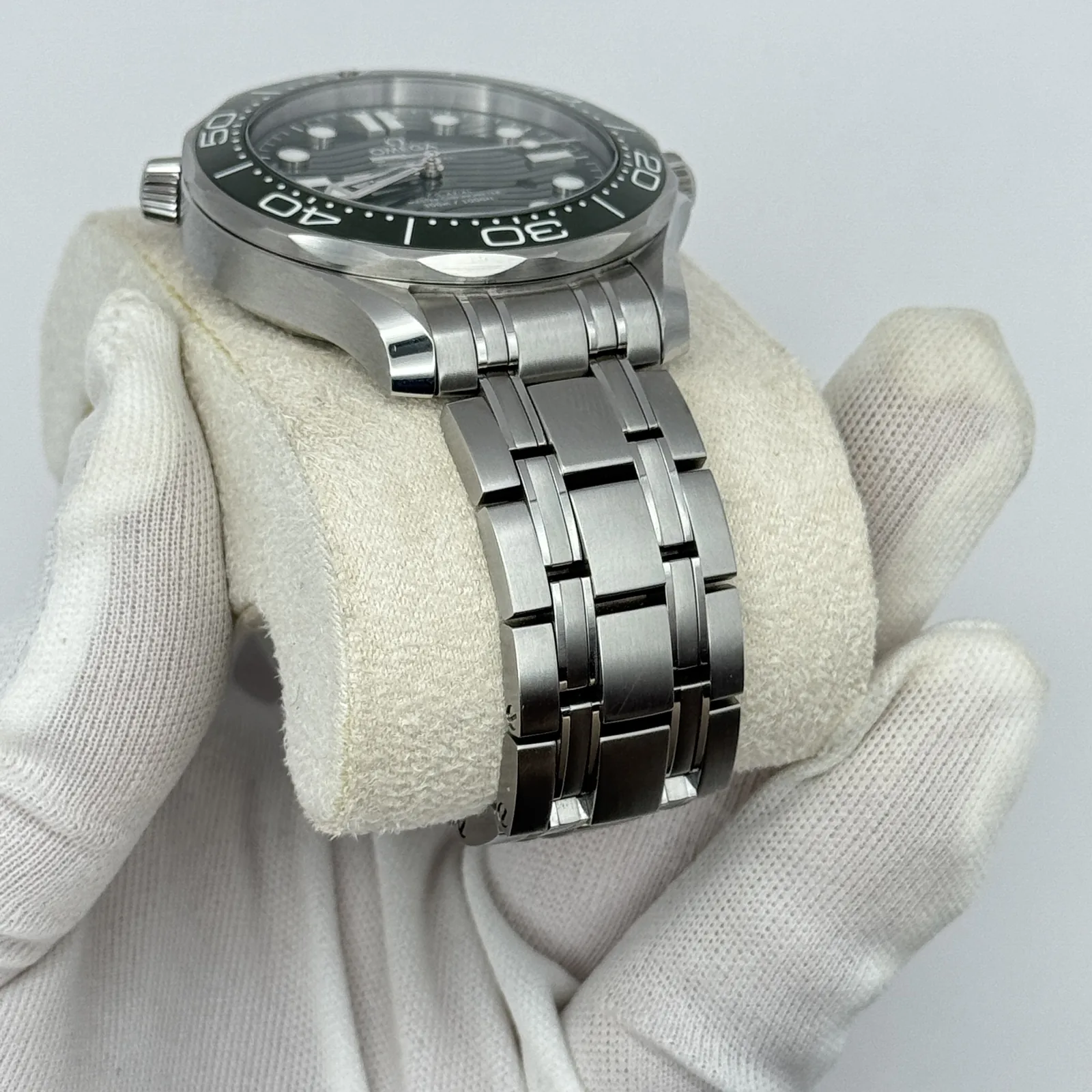 Omega Seamaster Diver 300M 42 2022