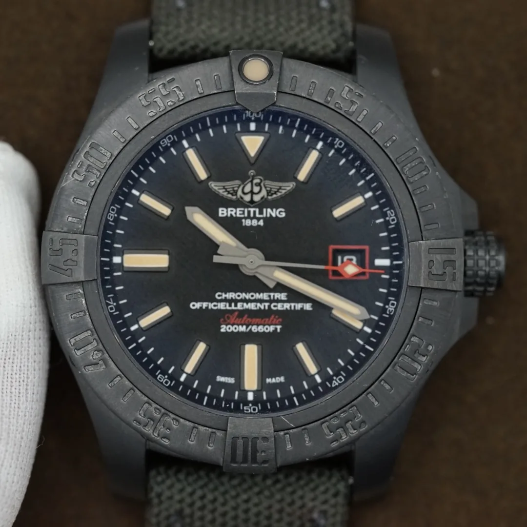 Breitling Avenger Blackbird 44 2019