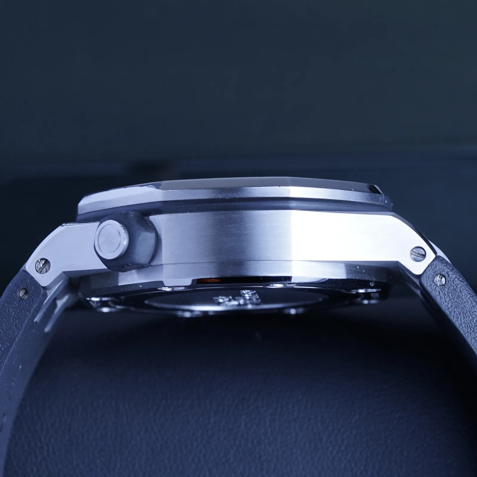 Audemars Piguet Royal Oak Offshore Diver 42 Black Dial 2013