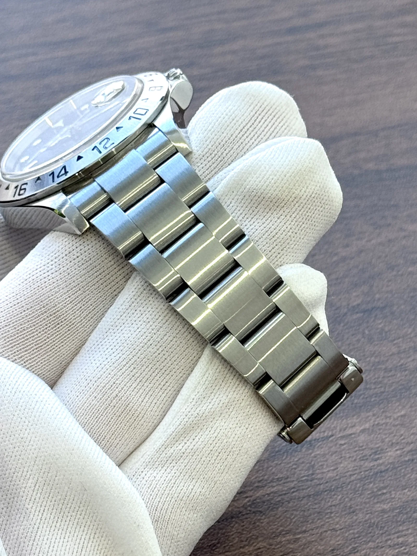 Rolex Explorer II Black 40 2004
