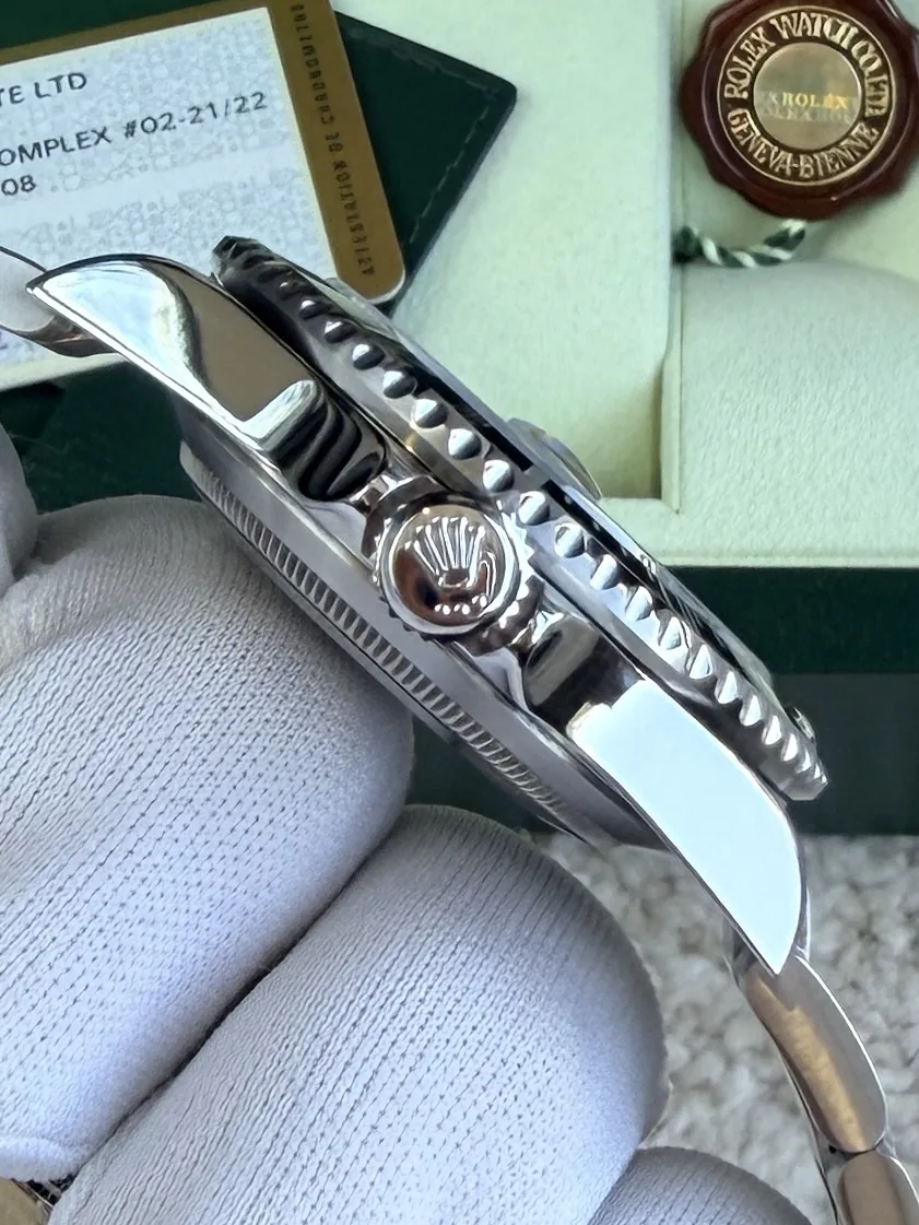 Rolex Submariner Date 2013 16610