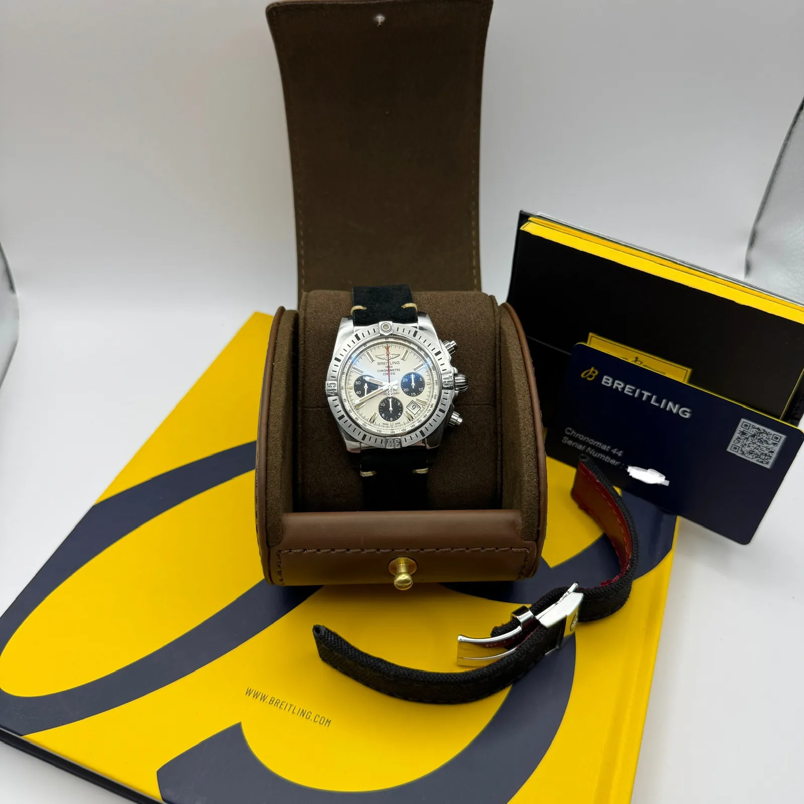 Breitling Chronomat 44 ‘Airborne’ 30th Anniversary 2020