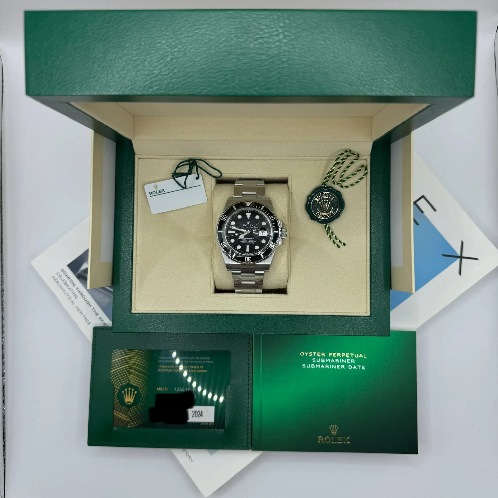 Rolex Submariner Date 2024