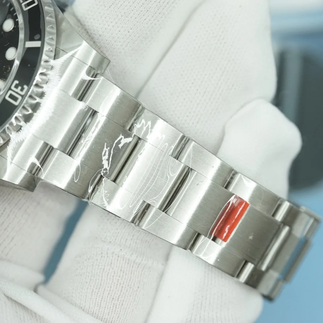 Rolex Submariner Date 2024