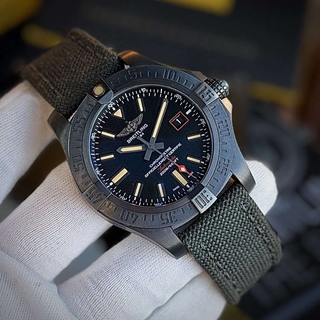 Breitling Avenger Blackbird 44 2016 V1731110/BD74