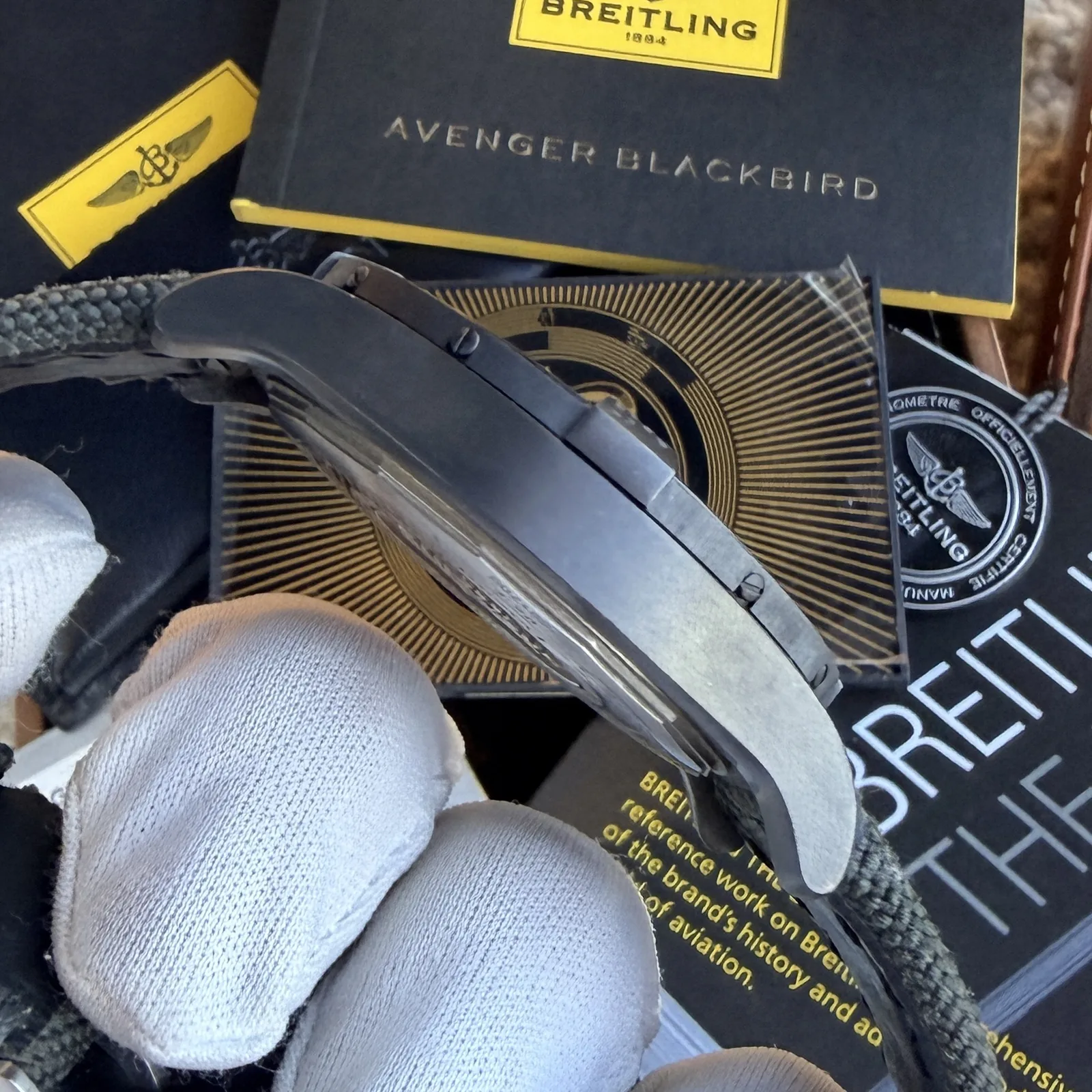Breitling Avenger Blackbird 44 2016 V1731110/BD74