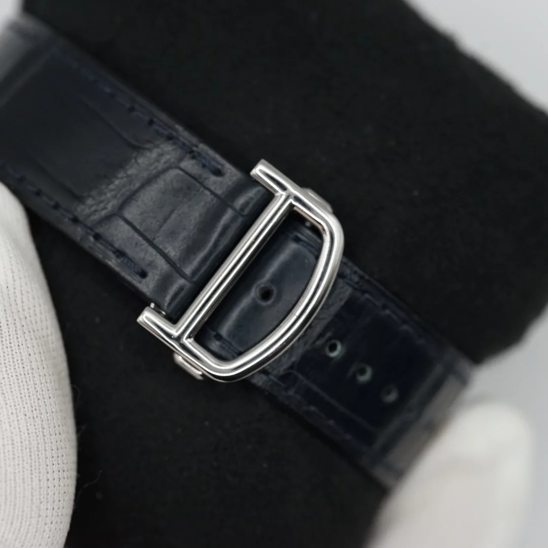 Pasha de Cartier 2023