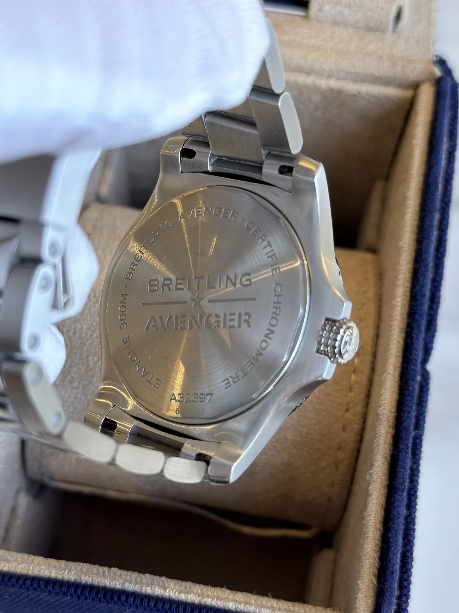 Breitling Avenger Automatic GMT 43 2025