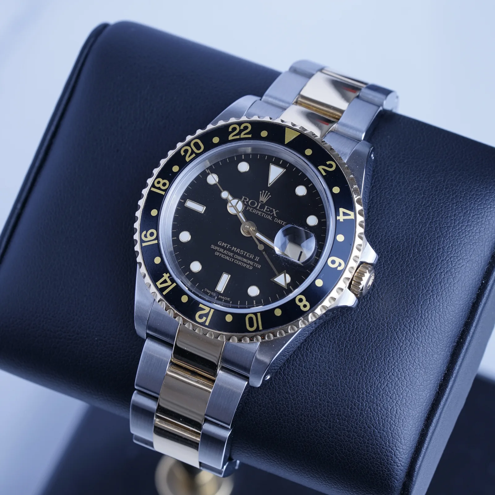 Rolex GMT Master II Two Tone 40mm 2003 (16713)
