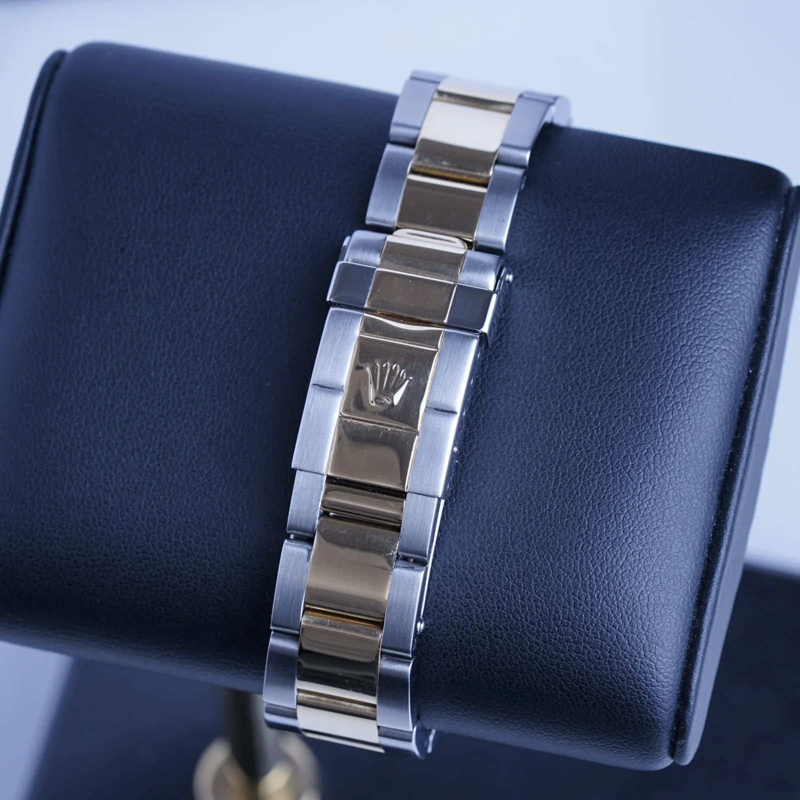 Rolex GMT Master II Two Tone 40mm 2003 (16713)