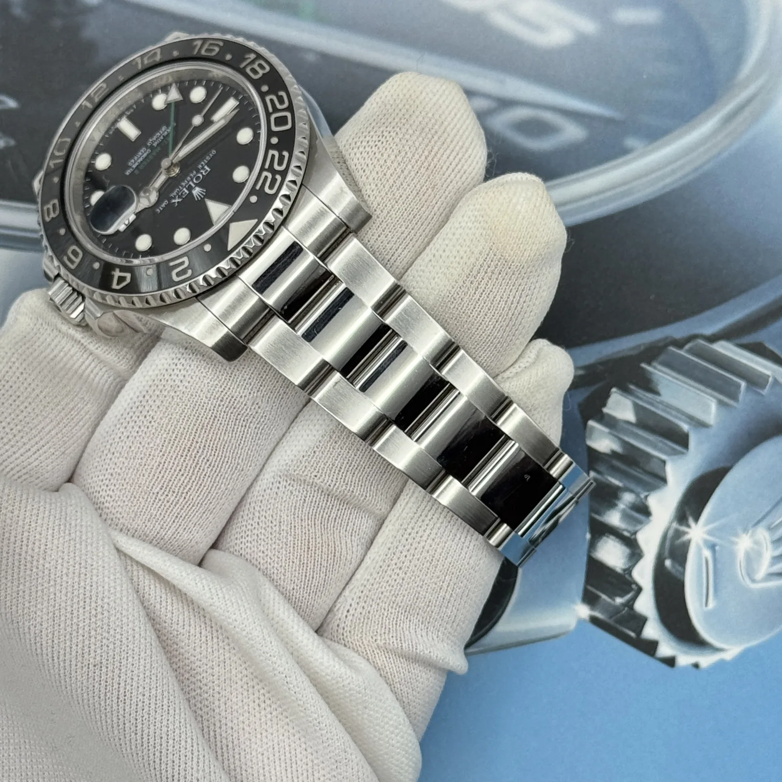 GMT-Master II ‘Green Arrow’ 116710LN 40 2011
