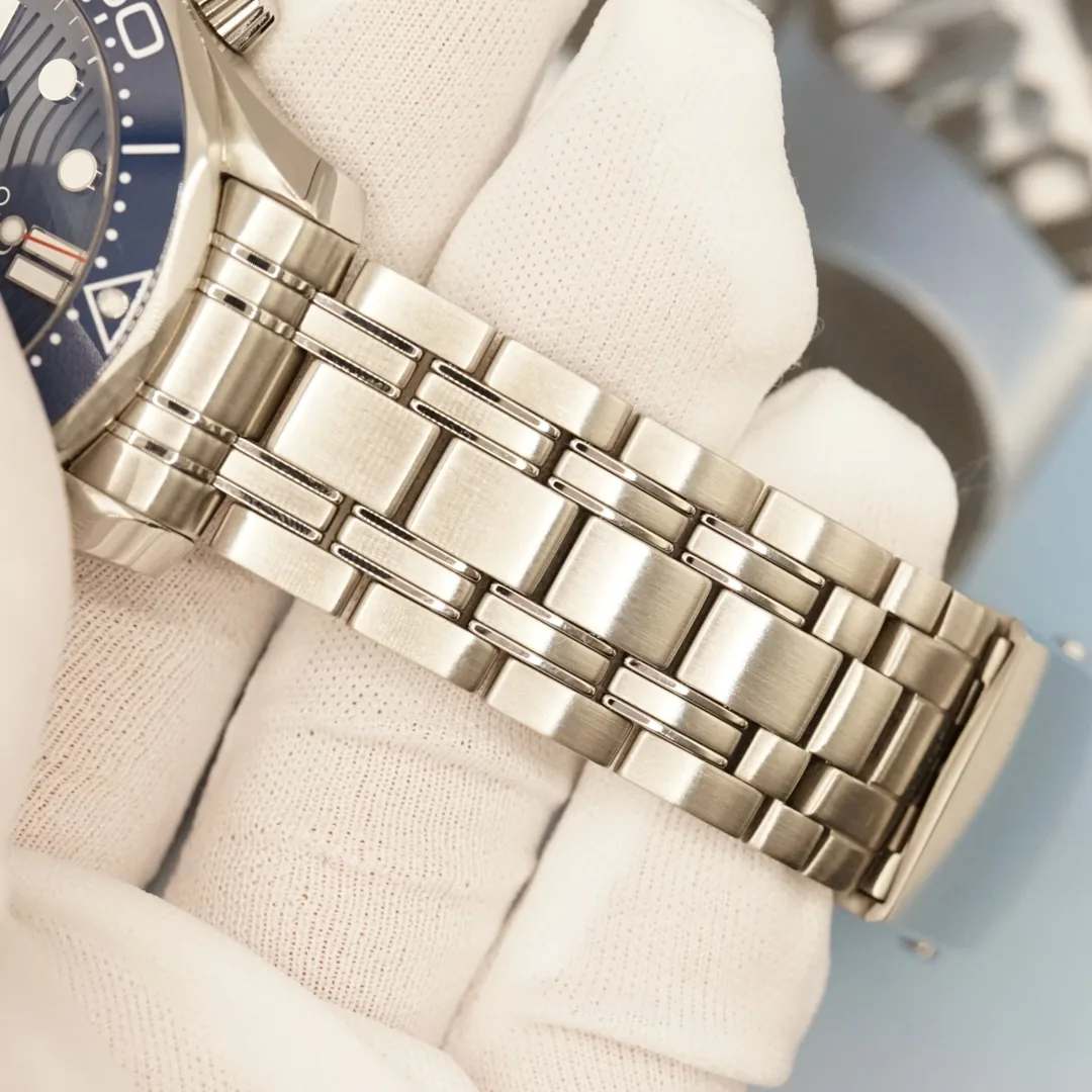 Omega Seamaster Diver 300 M 42mm Blue Nov 2022