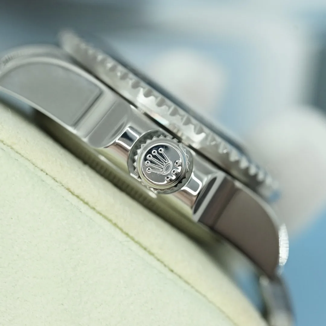 Rolex Deepsea Sea-Dweller 2011