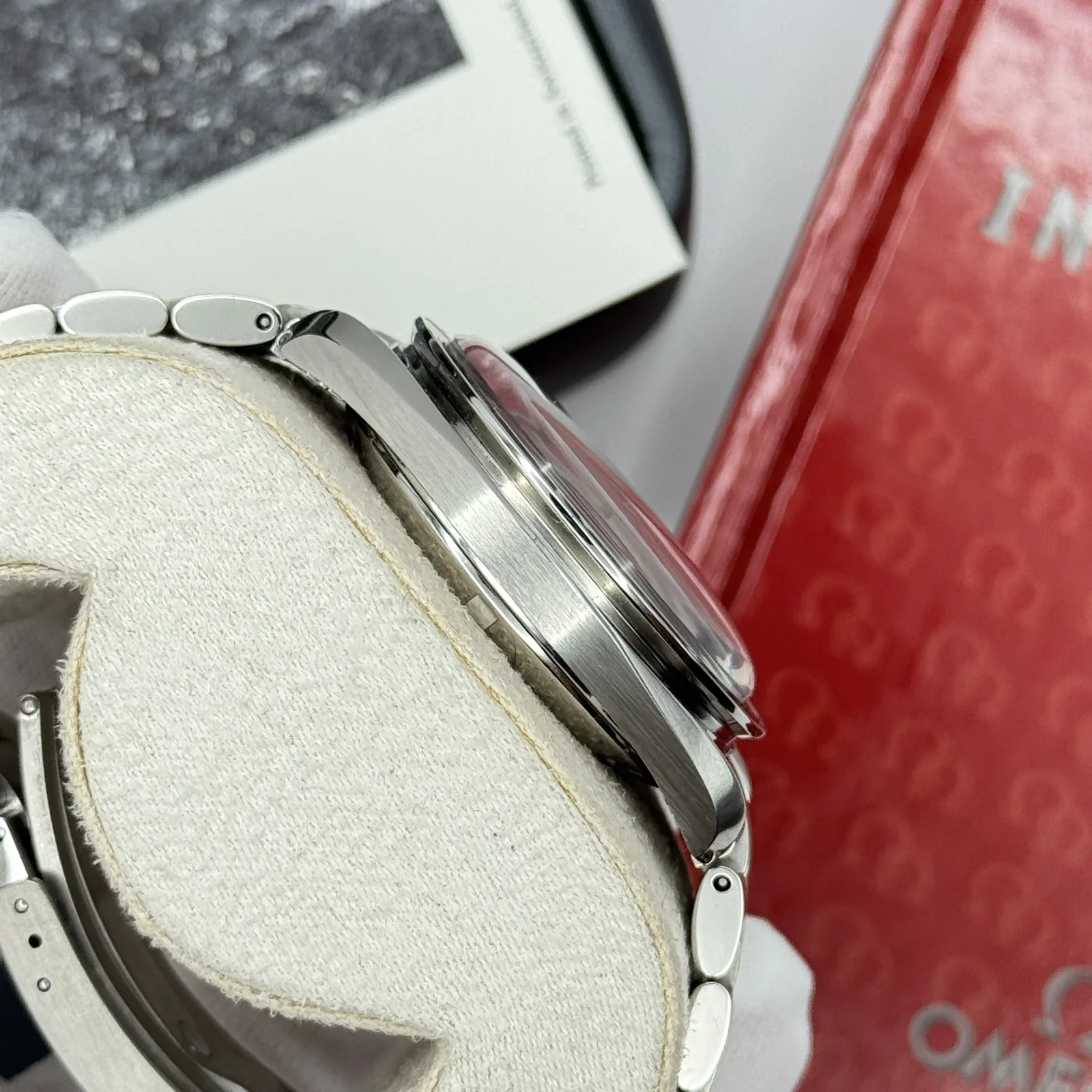 Omega Speedmaster Professional ‘Apollo XVII Last Man on the Moon’ 2003