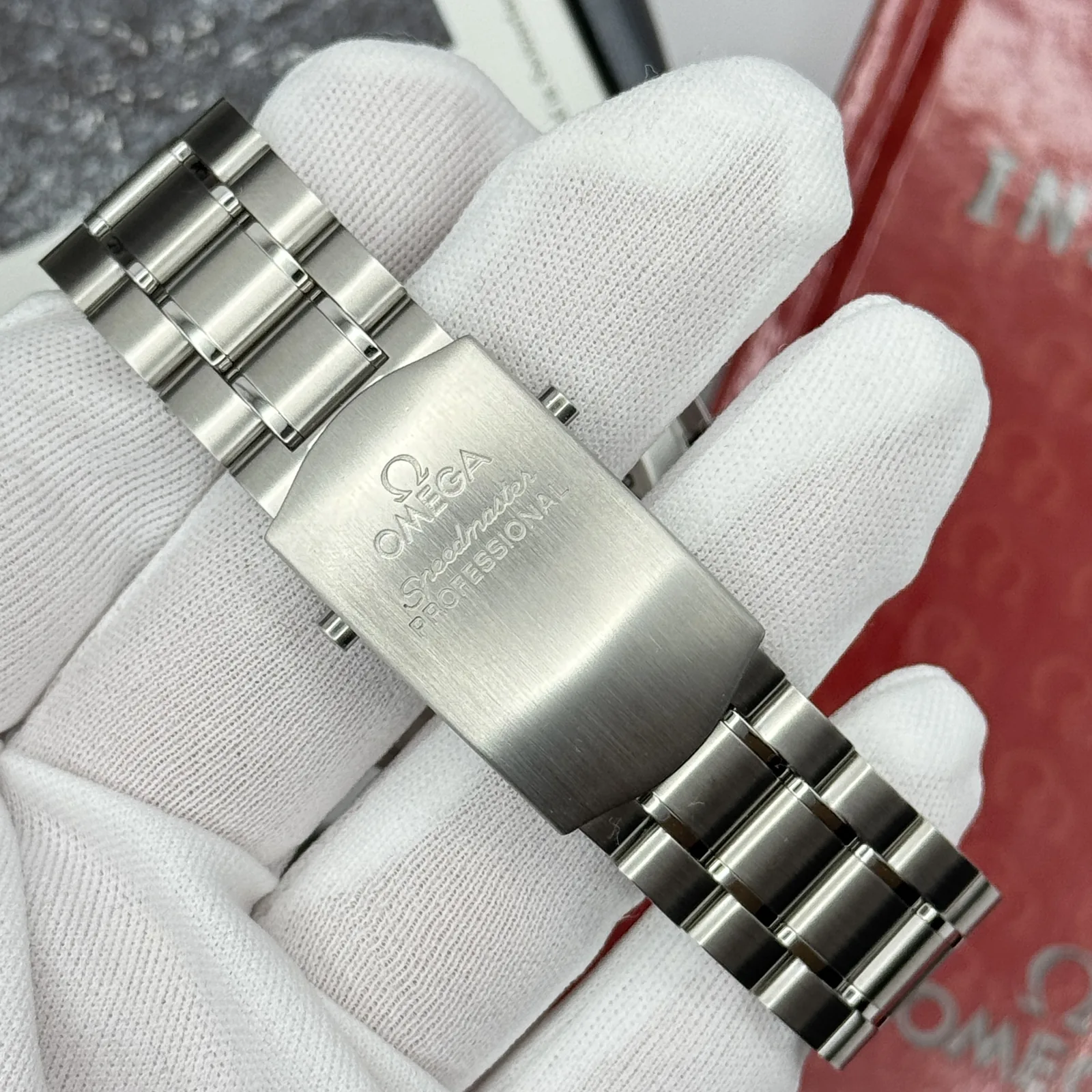 Omega Speedmaster Professional ‘Apollo XVII Last Man on the Moon’ 2003
