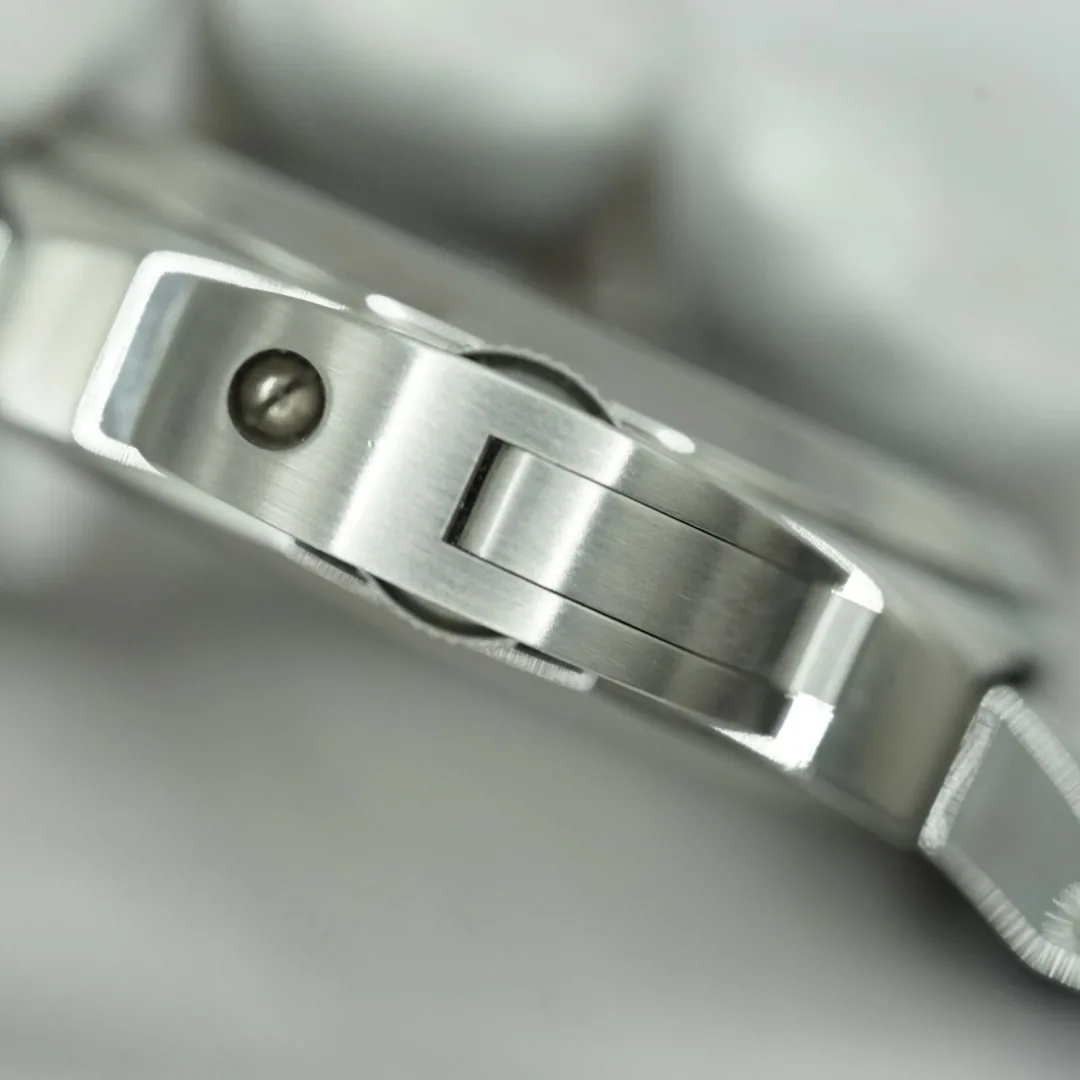 Luminor Panerai Base Logo 2022