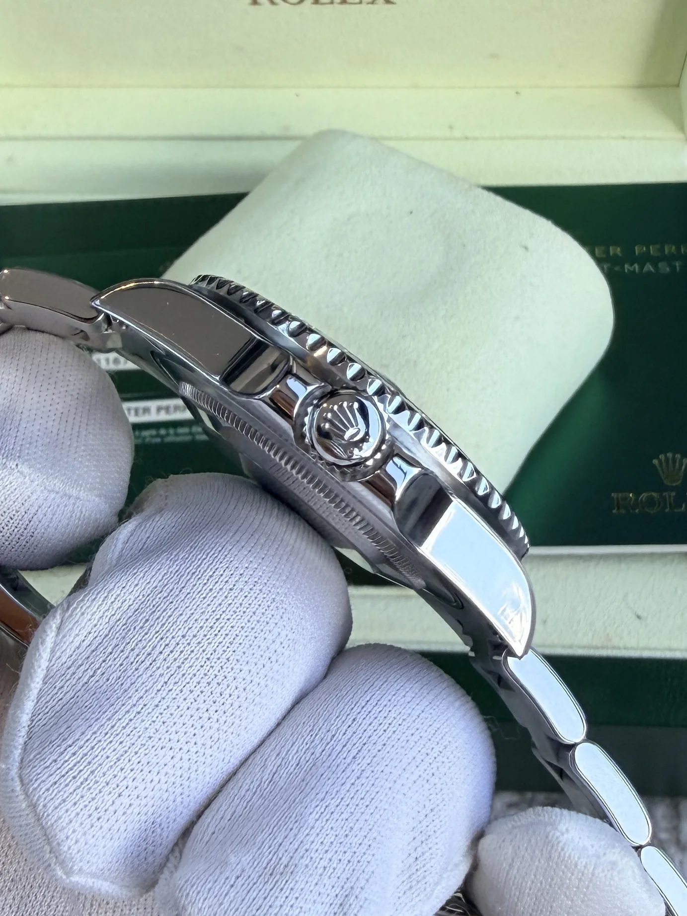 Rolex GMT Master II ‘Green Arrow’ 40 2010 w/ Protective Stickers