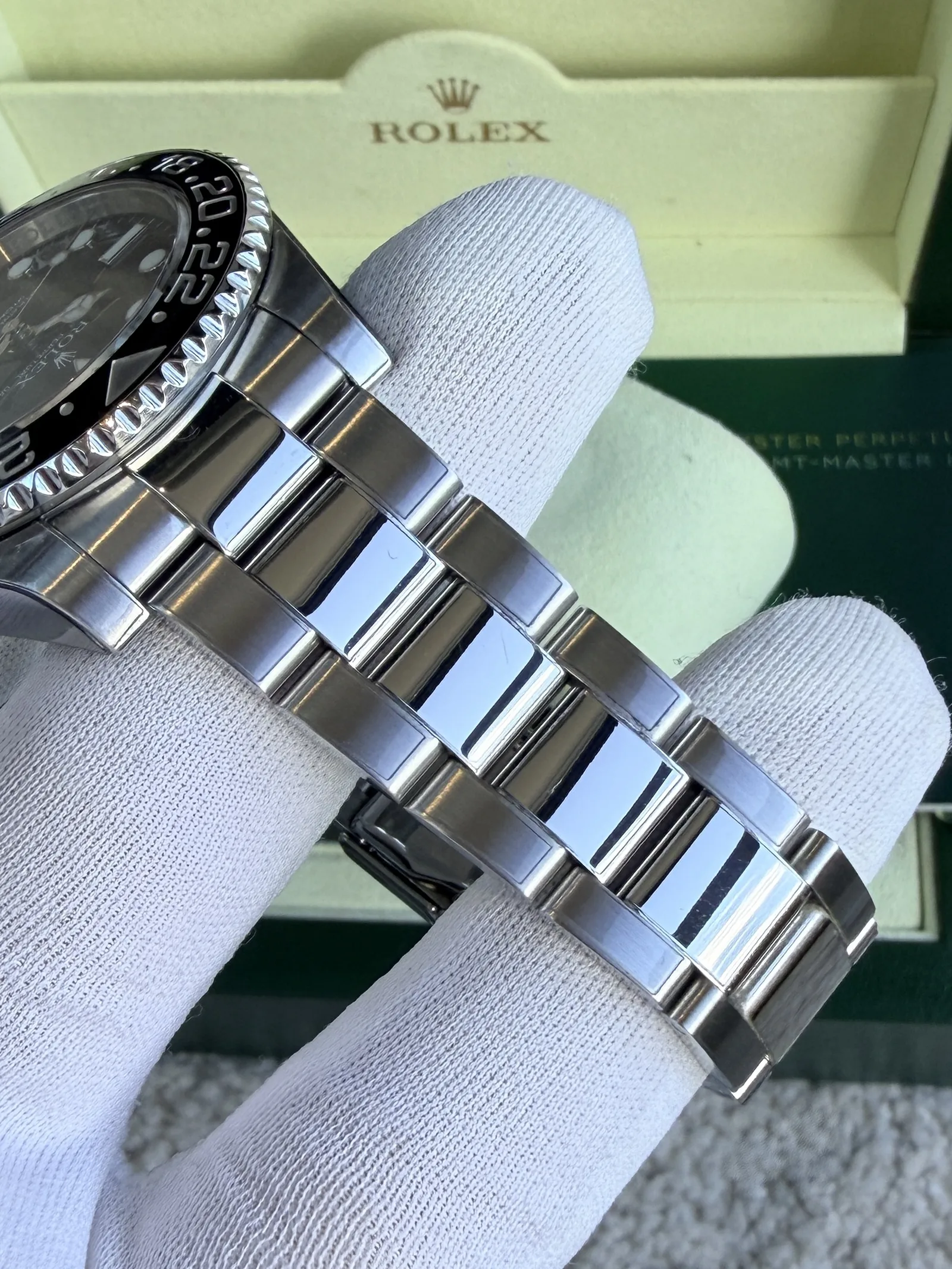 Rolex GMT Master II ‘Green Arrow’ 40 2010 w/ Protective Stickers
