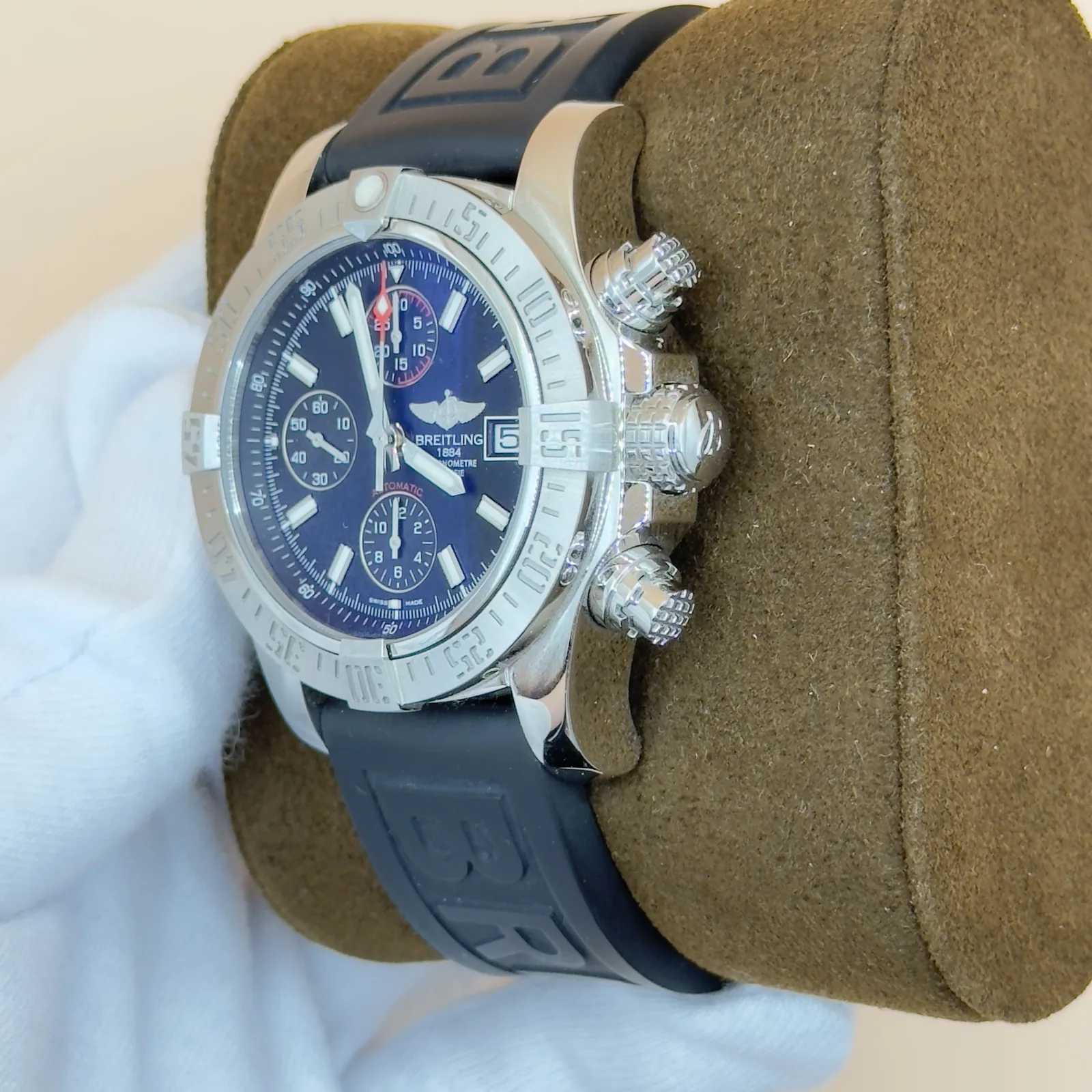 Breitling Avenger II 43 2019 A1338111/BC32