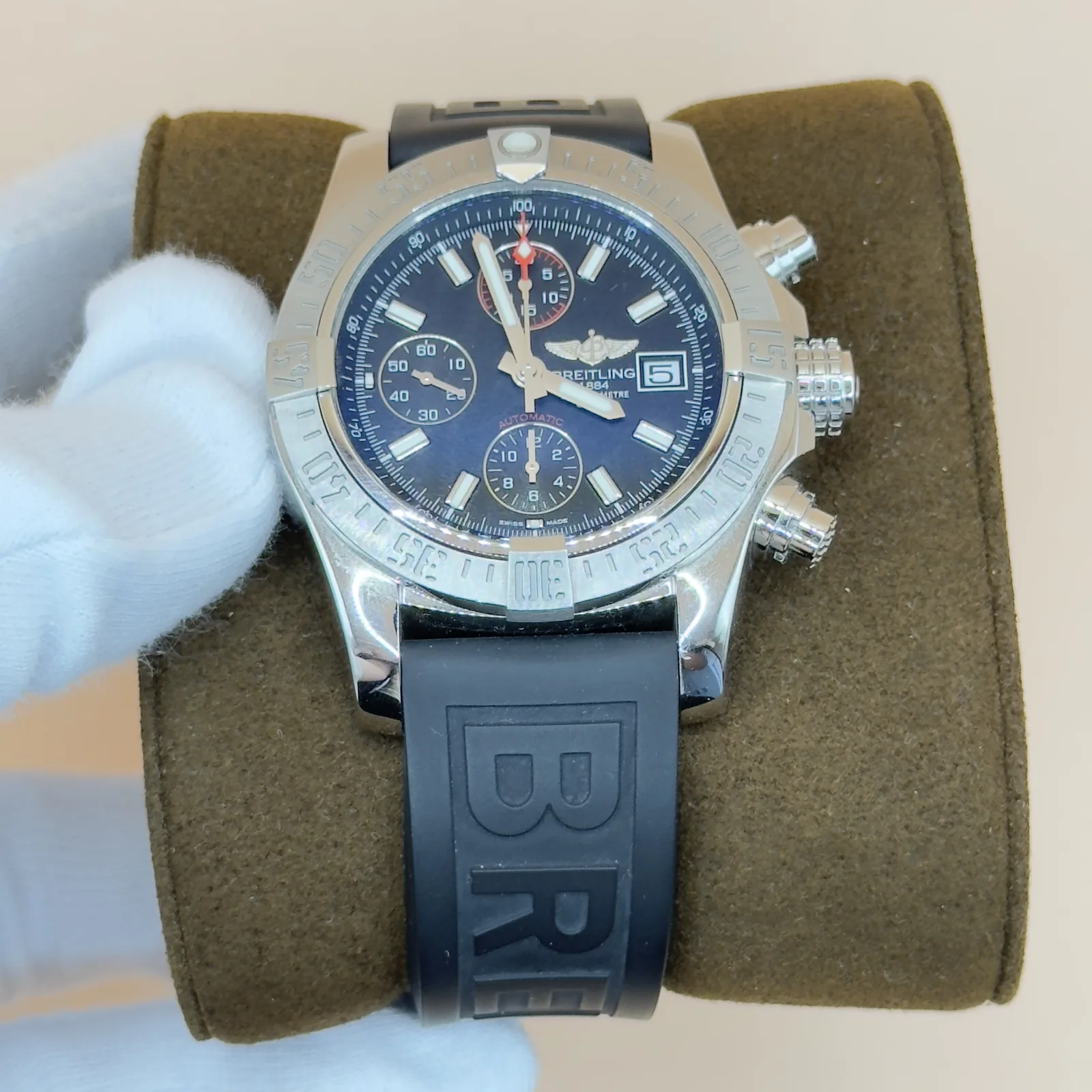 Breitling Avenger II 43 2019 A1338111/BC32