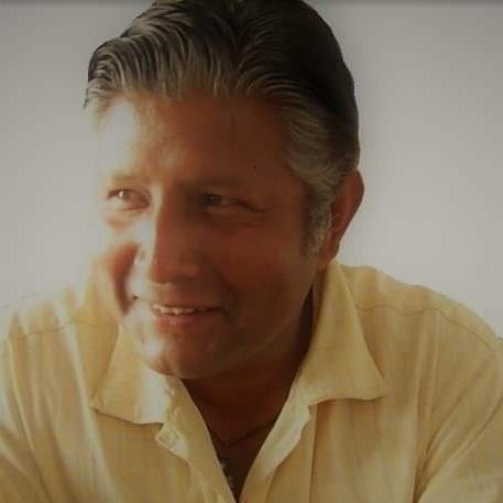 img-author