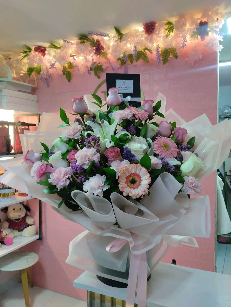 Luna Rosa Floristeria 