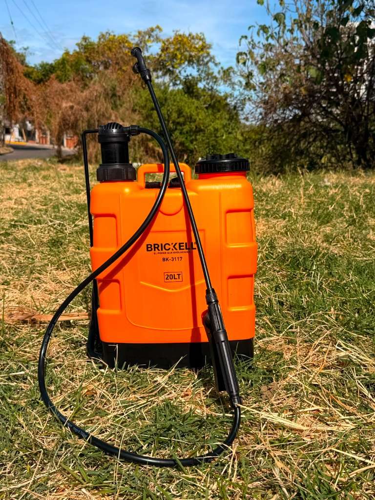 FUMIGADORA MANUAL BRIKELL 20 LITROS - 2