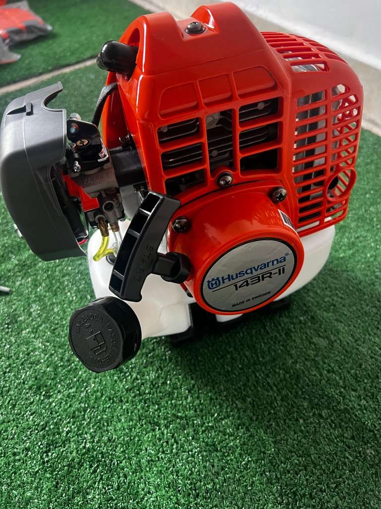 GUADAÑA TIPO HUSQVARNA 143RII