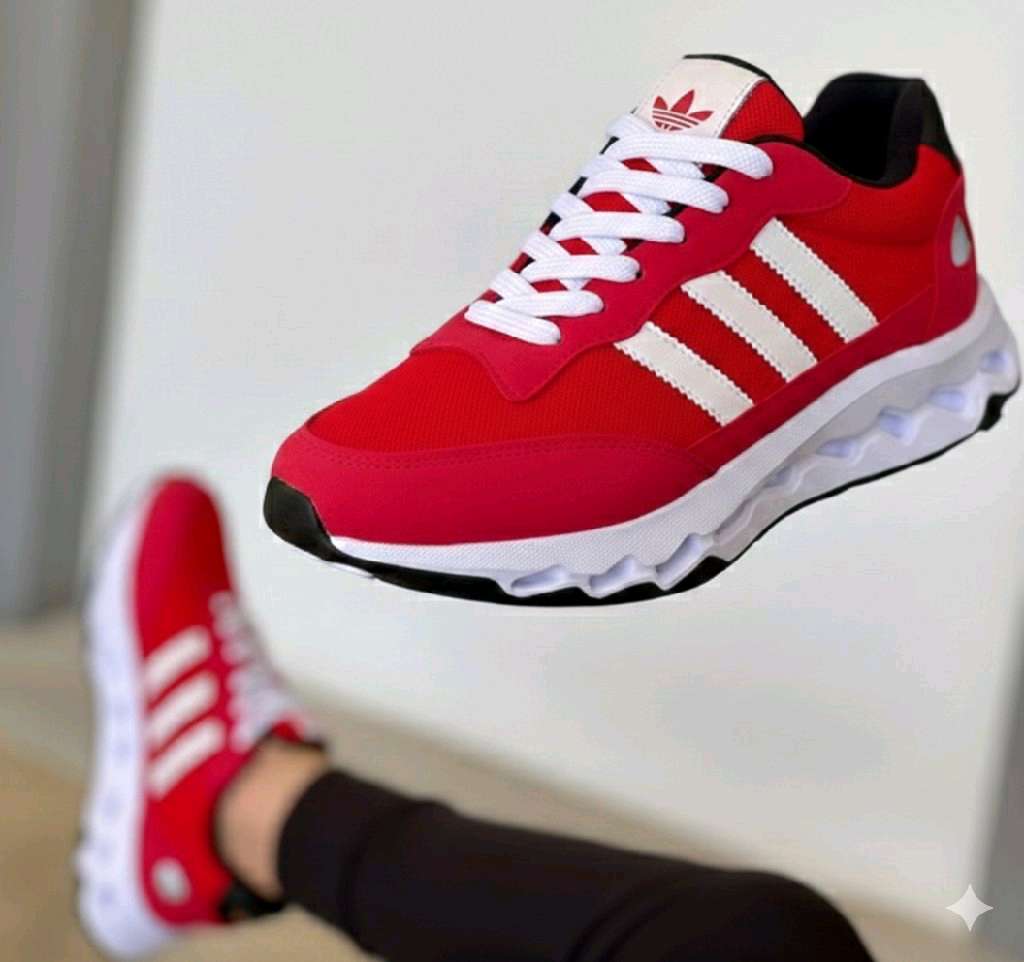 zapatos deportivos Adidas