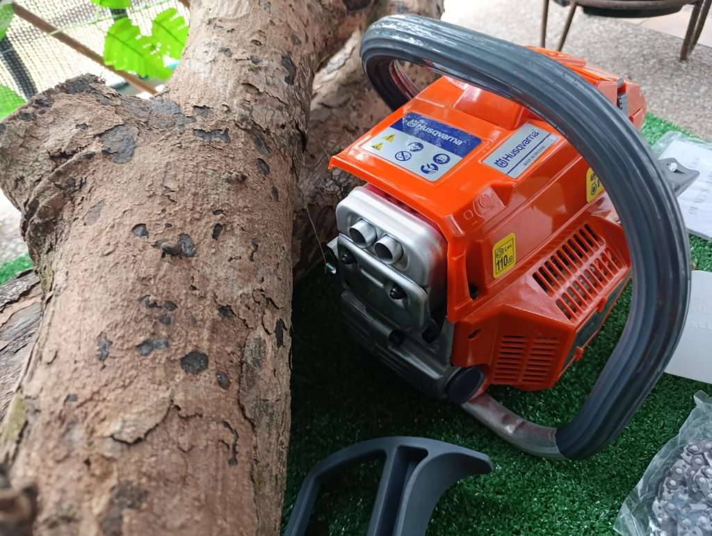 MOTOSIERRA TIPO HUSQVARNA 61 PROFESIONAL - 8