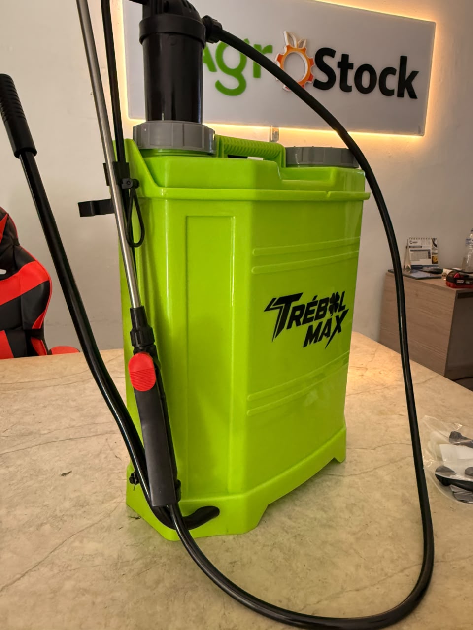 FUMIGADORA MANUAL 16LT TREBOL MAX - 3