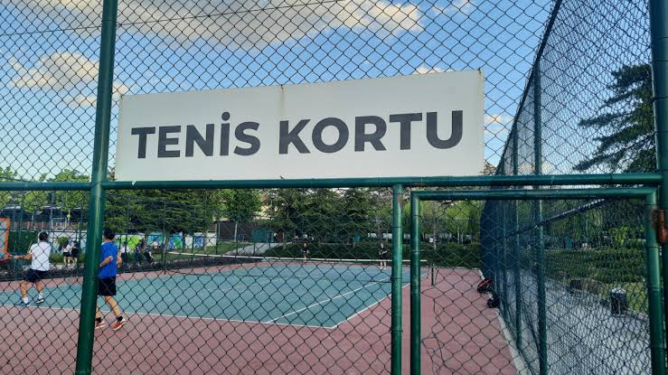 Gazi Park Tenis Kortu