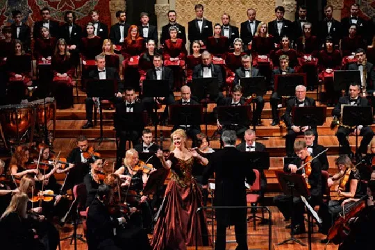 Orquesta Sinfónica y Coro Estatales Ucranianos: "Arias y coros famosos de ópera"