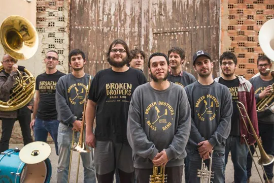 Broken Brothers Brass Band: "Katebegia"