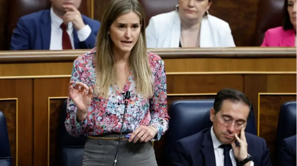 
         España y Portugal insisten a Francia elevar la interconexión tras constatar el operador europeo que se redujo antes del apagón 
    